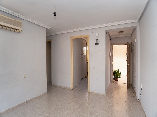 Piso en Barrio de los Rosales 7