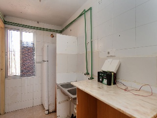 Piso en Barrio de los Rosales 8