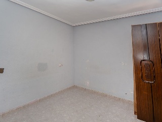Piso en Barrio de los Rosales 15