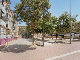 Piso en Barrio de los Rosales 20