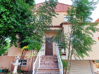Casa en C/ Irlanda, Gandia (Valencia) 26