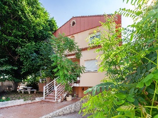 Casa en C/ Irlanda, Gandia (Valencia) 27