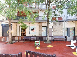 Local en Plaza de la Sardana 35