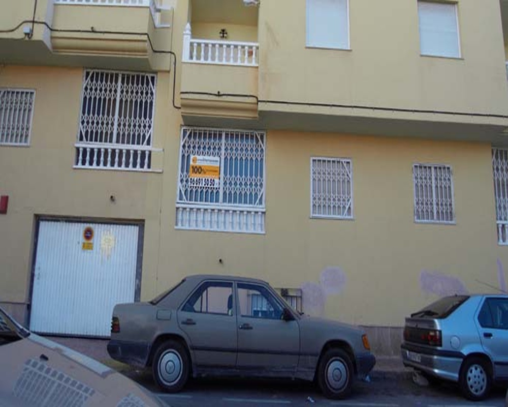Piso en C/ del Tomillo - Torrevieja - Alicante