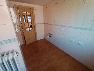 Piso, garaje y trastero en C/ Faustino Cordón Bonet, Madrid  9