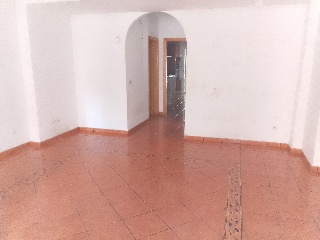 Piso en C/ de Sennent 3
