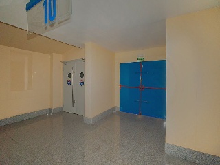 Nave en C/ seis de junio 19