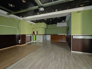 Nave en C/ seis de junio 30