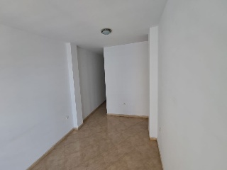 Piso en C/ Galaroza 3