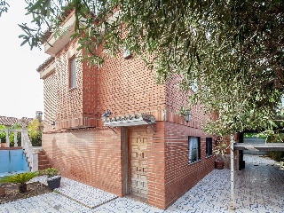 Chalet en C/ Blasco Ibáñez, Urb. Bonanza, Náquera (Valencia) 23