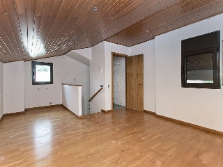 Chalets independientes en Figaró-Montmany - Barcelona - 16