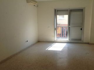 Piso con garaje en C/ Dolores Ibárruri 2