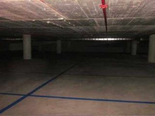 Plazas de garaje en Av Juan Carlos I 5