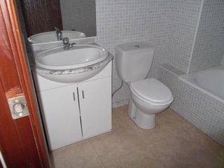 Piso en C/ Valeri Saleta, nº 32-38 8
