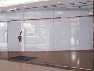 Locales en Plaza Cetina 9