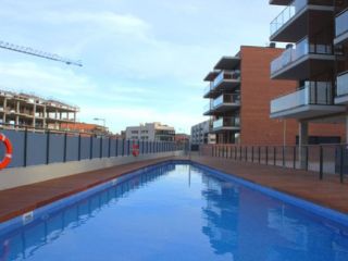 Local y garajes en Av de Clota 2