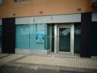 Local en venta en Yebes de 151  m²