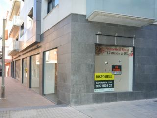 Local en venta en c. pirineus, 12, Ripoll, Girona 1