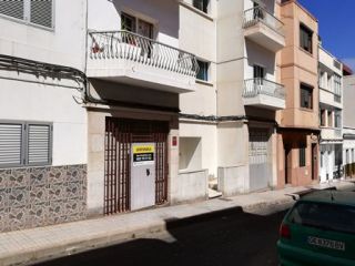 Local en venta en Palmas De Gran Canaria, Las de 101  m²