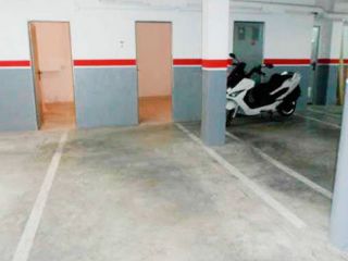 Garaje en venta en Petrer de 24  m²