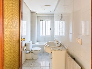 Piso en venta en Ba. Juan Xxiii, 22, Burgos, Burgos 11