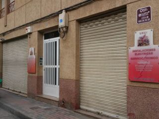 Local en venta en Águilas de 85  m²