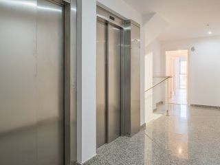 Duplex en venta en Girona de 318  m²