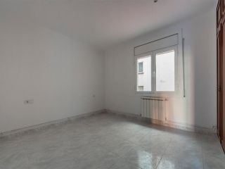 Piso en venta en C. Cresques Elies..., Figueres, Girona 4