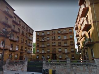 Local en venta en Oviedo de 51  m²
