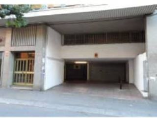 Garaje en venta en Santa Coloma De Gramenet de 12  m²