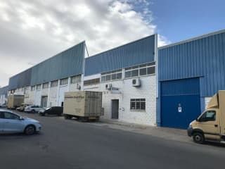 Nave en venta en Valencina De La Concepción de 607  m²