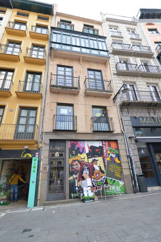 Local en venta en Pamplona de 613 m²