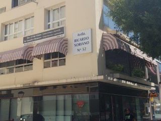 Local en venta en Marbella de 151  m²