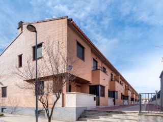 Unifamiliar en venta en Zuera de 255  m²