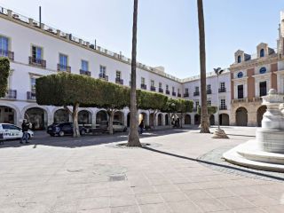 Piso en venta en Almería de 67  m²