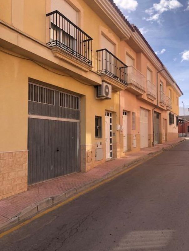 Local en venta en Alhama De Murcia de 96 m²