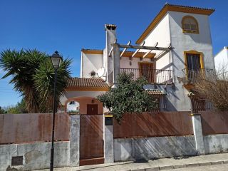 Unifamiliar en venta en Sanlucar La Mayor de 207  m²