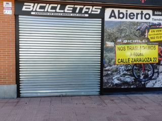 Local en venta en C. Vigo, 1, Alcala De Henares, Madrid 2