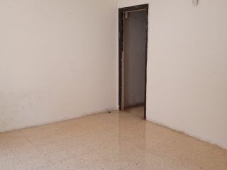 Piso en venta en C. Llum De La Selva..., Sabadell, Barcelona 2