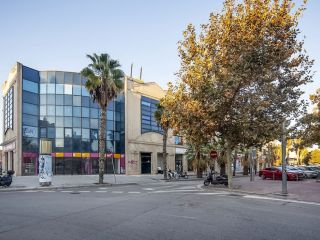 Local en venta en Cornellà De Llobregat de 134  m²