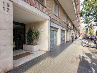 Local en venta en Barcelona de 77  m²