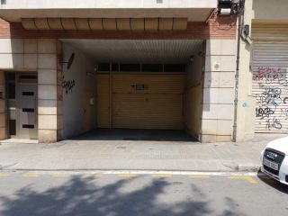 Garaje en venta en Cornellà De Llobregat de 9  m²