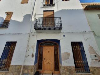 Chalet en venta en Algar De Palancia de 255  m²