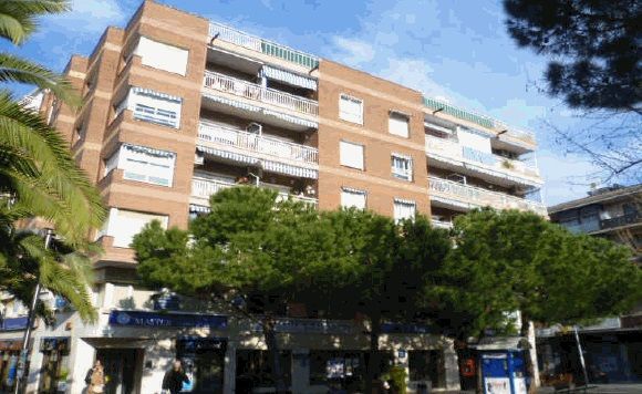 Local en venta en Castelldefels de 93 m²