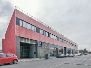 Local en venta en Armilla de 237  m²