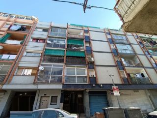 Piso en venta en Canovelles de 72  m²