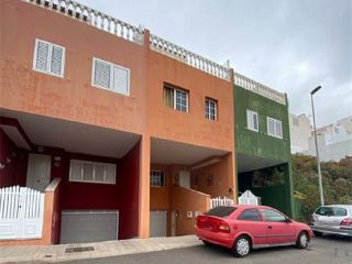 Piso en venta en Arucas de 146  m²