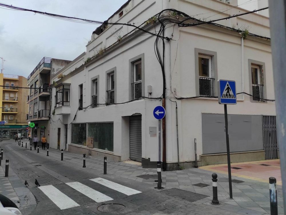 Local en venta en Algeciras
