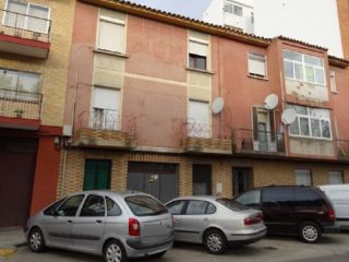 Piso en venta en Huesca de 67  m²