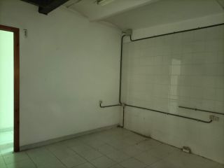 Casa en venta en C. Josep Anselm Clave, 28, Sant Esteve Sesrovires, Barcelona 4
